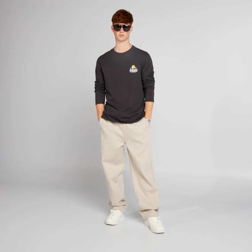 long-sleeved jersey t-shirt